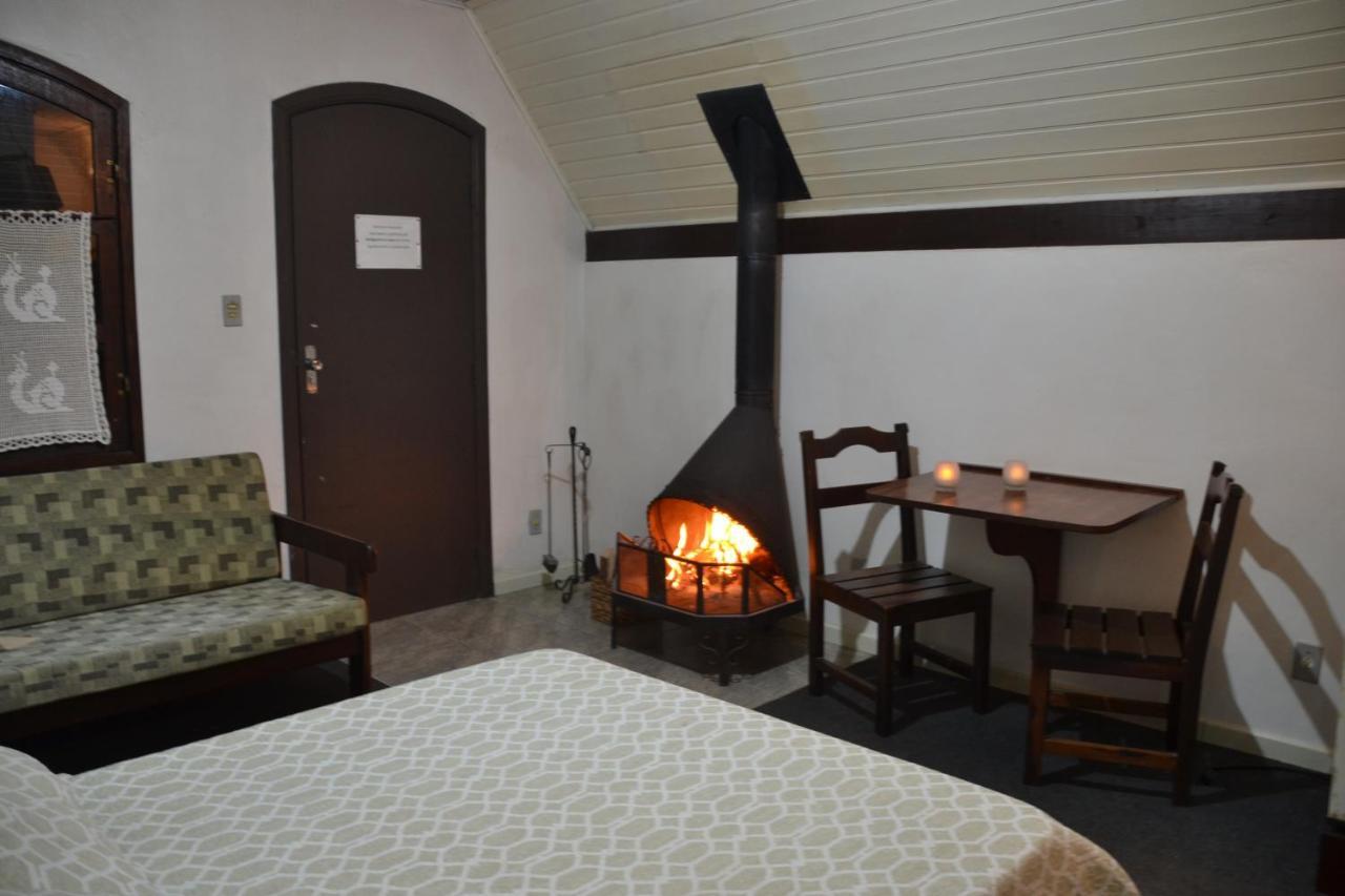 קנלה Hotel Pousada Dos Pinheiros מראה חיצוני תמונה