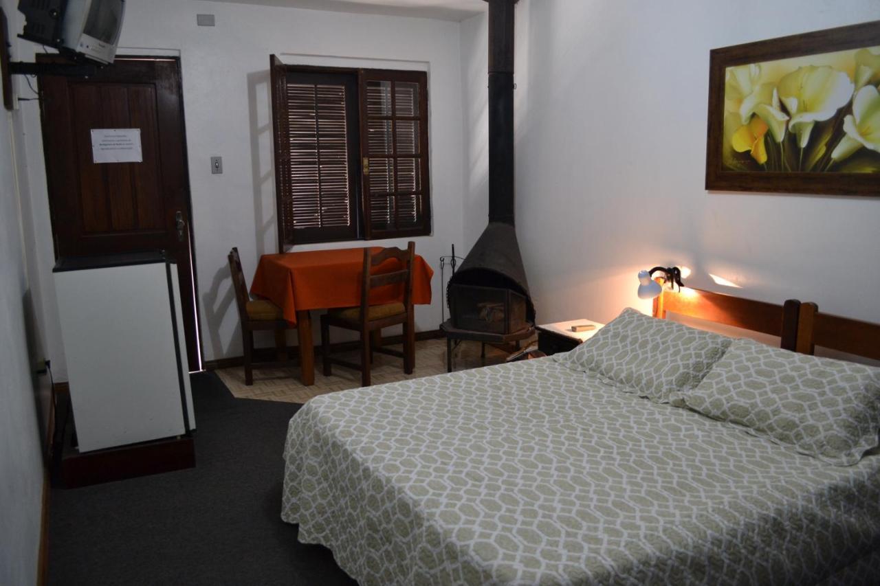 קנלה Hotel Pousada Dos Pinheiros מראה חיצוני תמונה